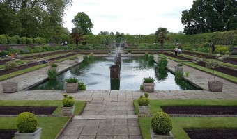 <p>Kensington –The French Neighborhood of London - <a href='/journals/kensington'>Click here for more information</a></p>